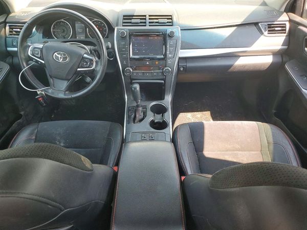 2017 TOYOTA CAMRY XLE/XSE