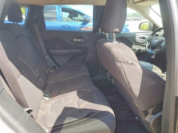 2016 JEEP CHEROKEE LATITUDE FWD