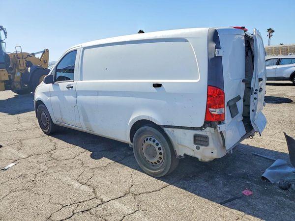 2016 MERCEDES-BENZ METRIS