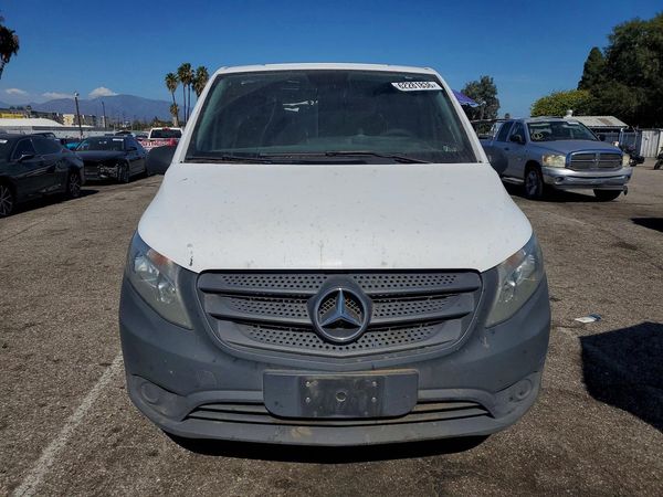 2016 MERCEDES-BENZ METRIS
