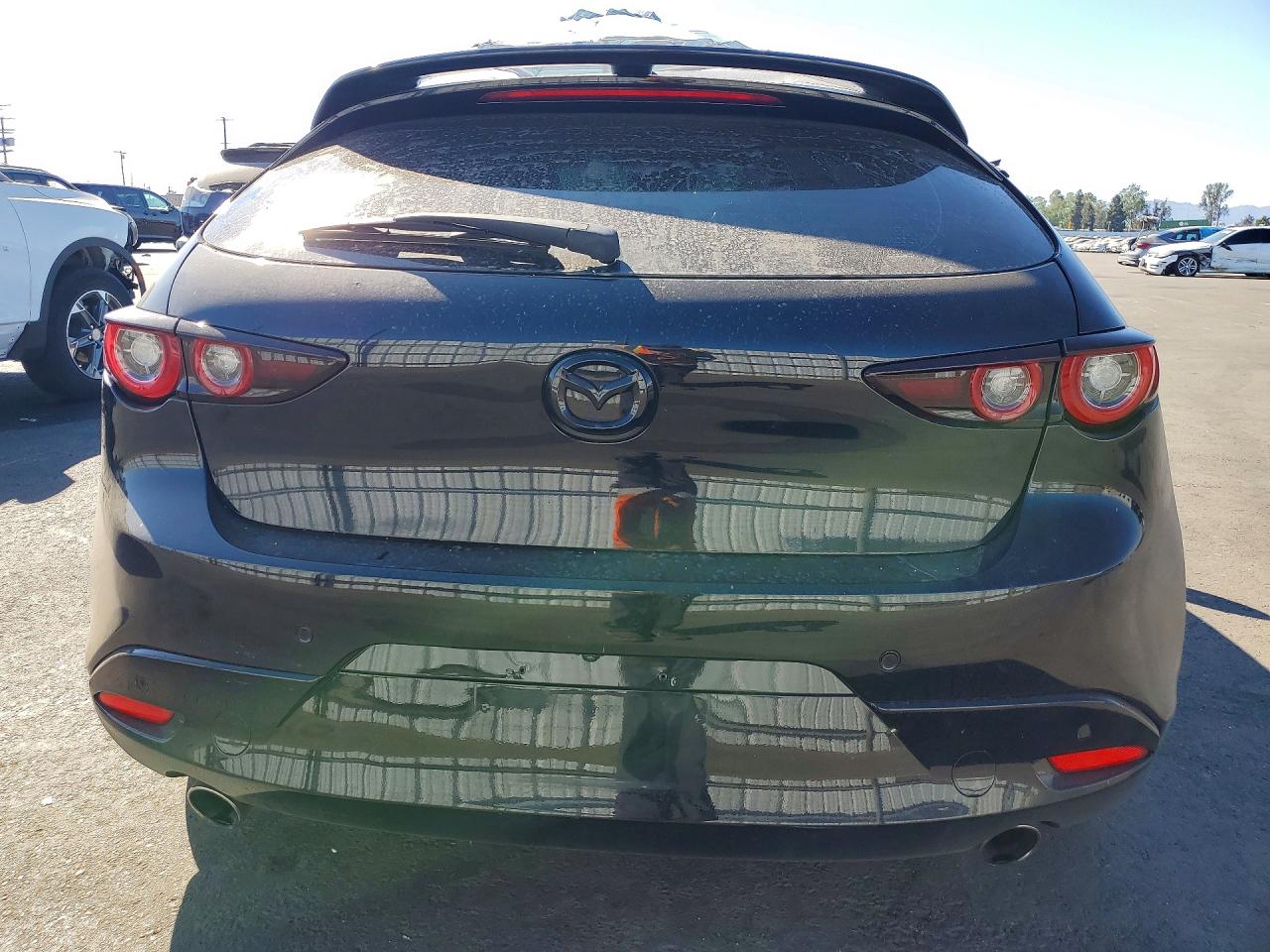 2023 MAZDA 3 Premium Plus Package