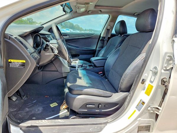 2012 HYUNDAI SONATA Middle level