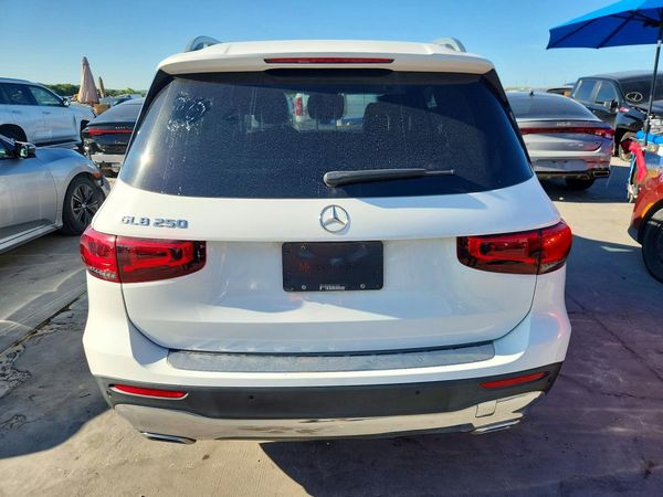 2020 MERCEDES-BENZ GLB GLB250