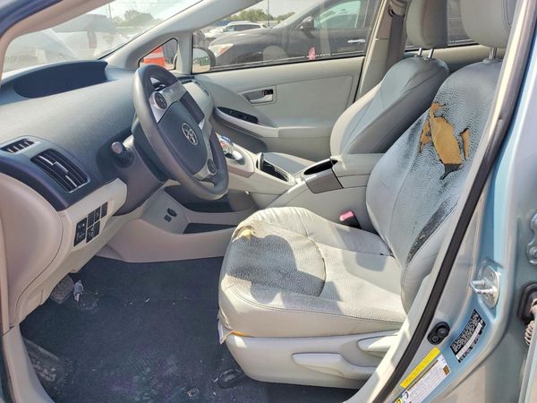 2013 TOYOTA PRIUS