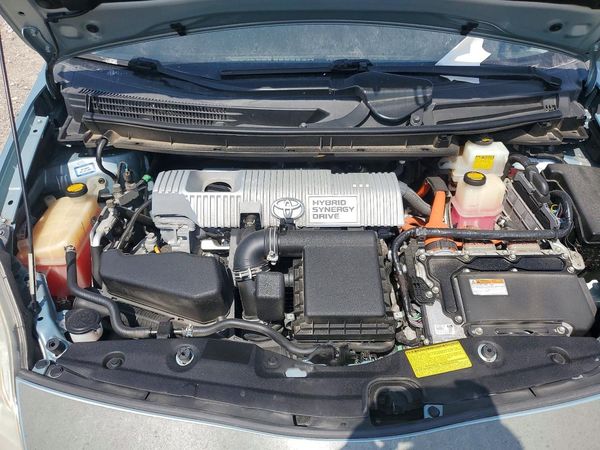 2013 TOYOTA PRIUS