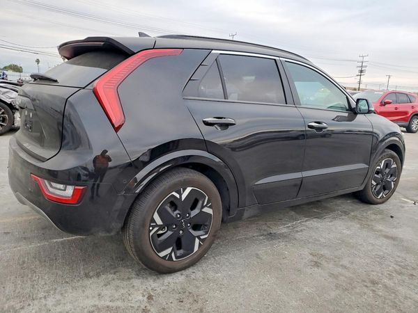2025 KIA NIRO