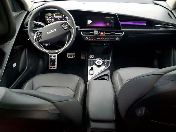 2025 KIA NIRO
