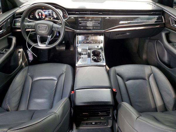 2021 AUDI Q8 quattro Premium