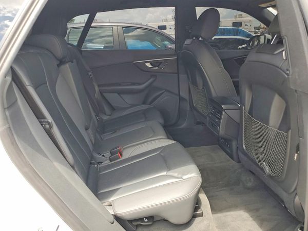 2021 AUDI Q8 quattro Premium