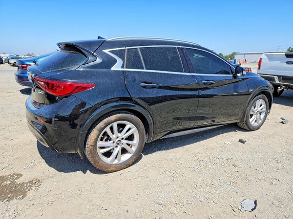 2018 INFINITI QX30