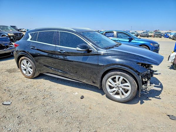 2018 INFINITI QX30