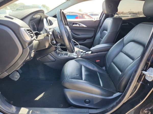 2018 INFINITI QX30