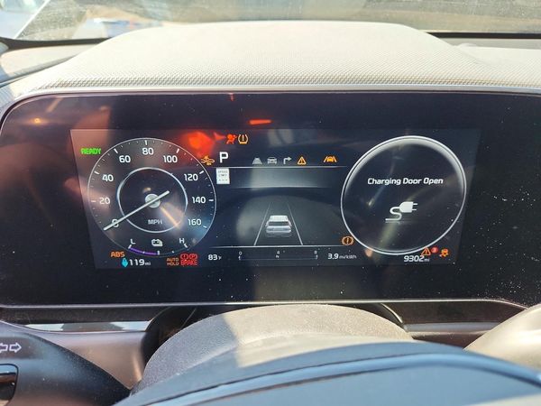 2025 KIA NIRO