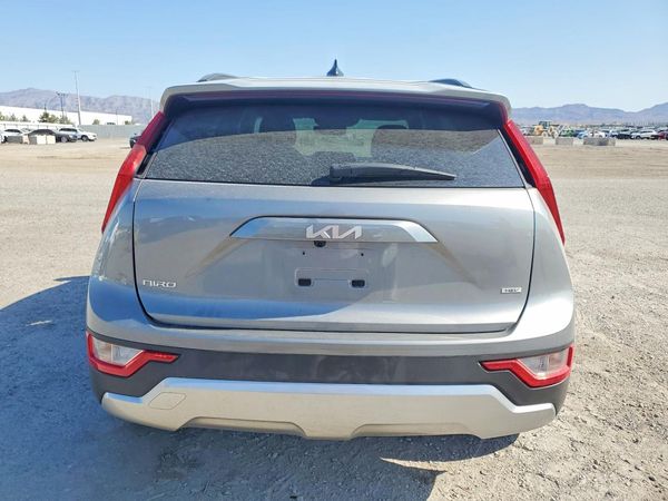 2025 KIA NIRO LX