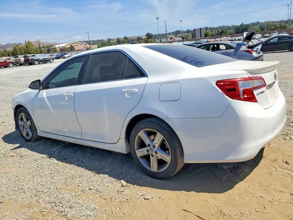 2013 TOYOTA CAMRY