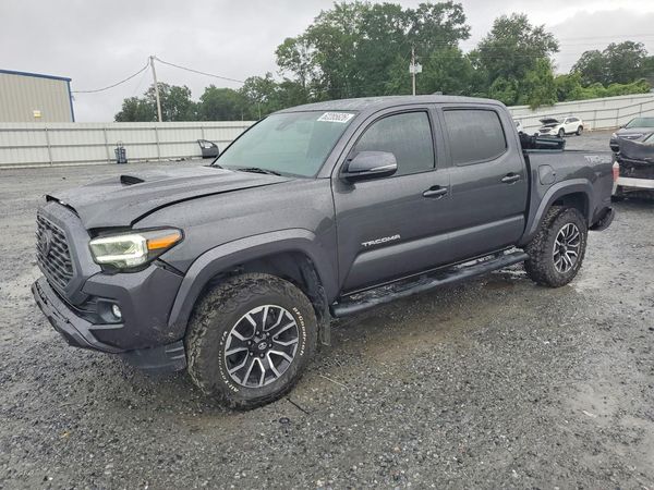 2020 TOYOTA TACOMA SR5