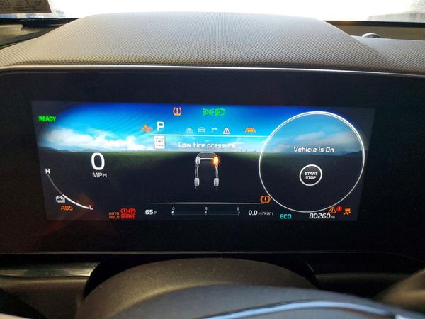 2024 KIA NIRO Wind