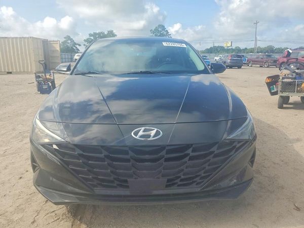 2021 HYUNDAI ELANTRA SEL w/ Convenience Pkg