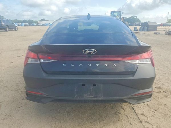 2021 HYUNDAI ELANTRA SEL w/ Convenience Pkg