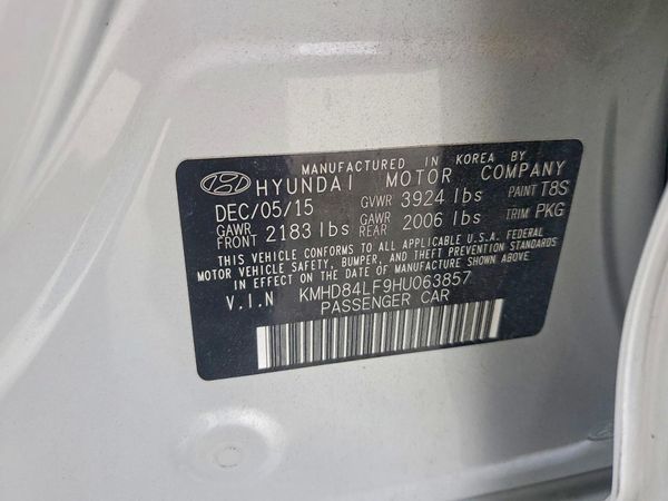 2017 HYUNDAI ELANTRA