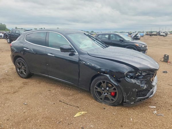 2021 MASERATI LEVANTE