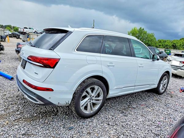 2020 AUDI Q7 quattro Premium Plus
