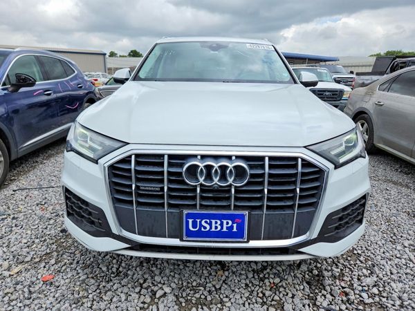 2020 AUDI Q7 quattro Premium Plus
