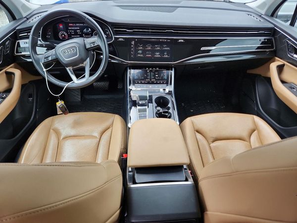 2020 AUDI Q7 quattro Premium Plus