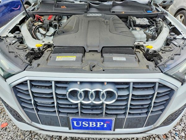 2020 AUDI Q7 quattro Premium Plus