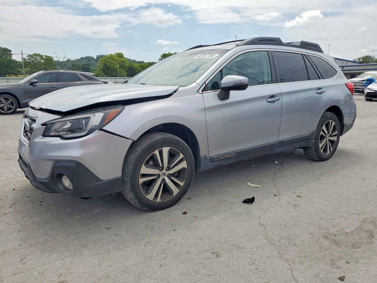 2018 SUBARU OUTBACK Limited+M/R