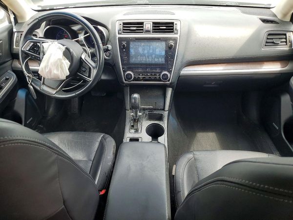 2018 SUBARU OUTBACK Limited+M/R