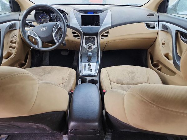 2012 HYUNDAI ELANTRA GLS(Middle grade)