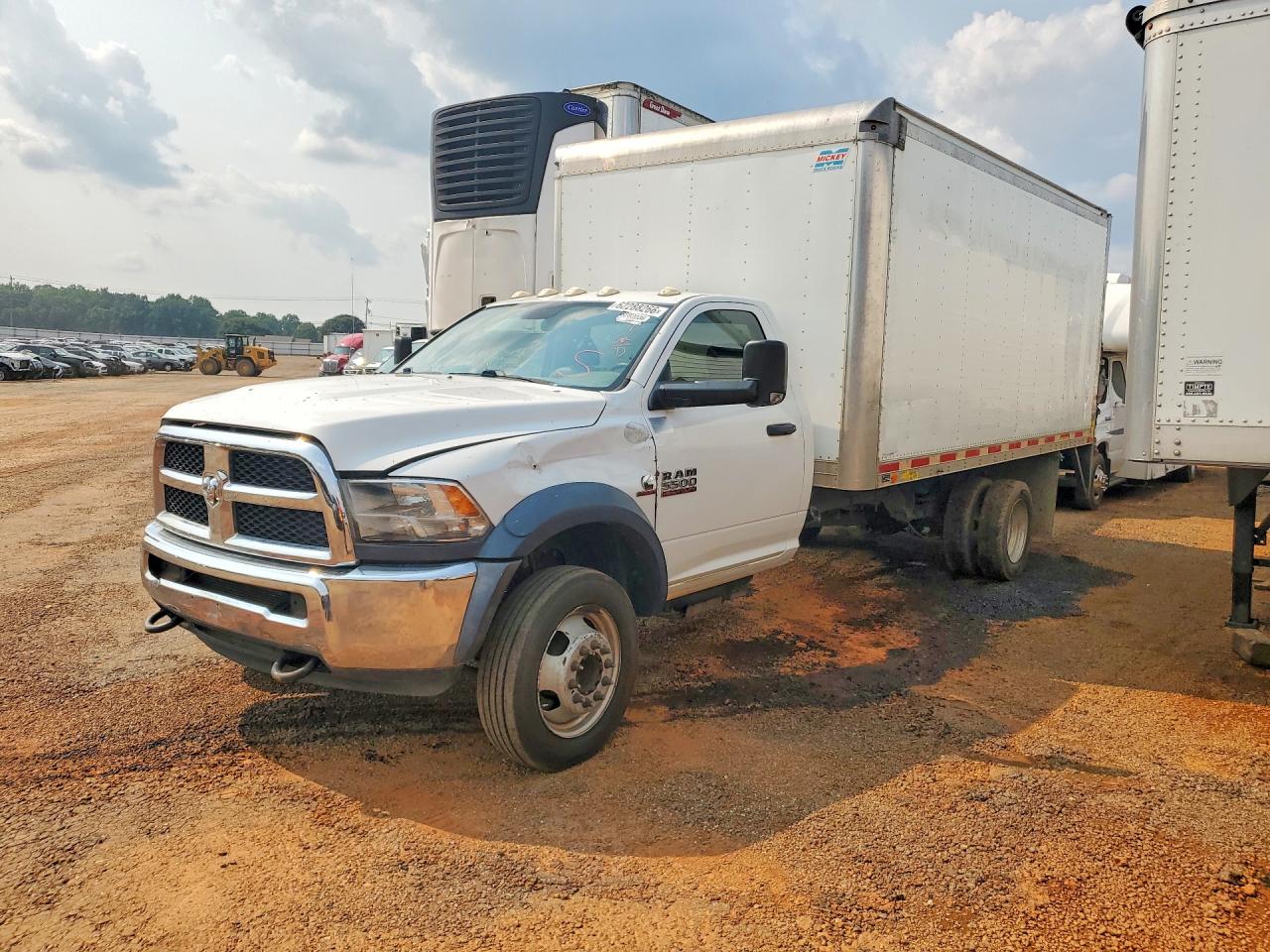 2016 RAM 5500 REG CAB CHASSIS