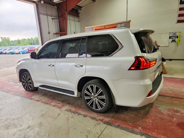 2019 LEXUS LX