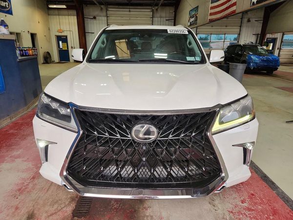 2019 LEXUS LX