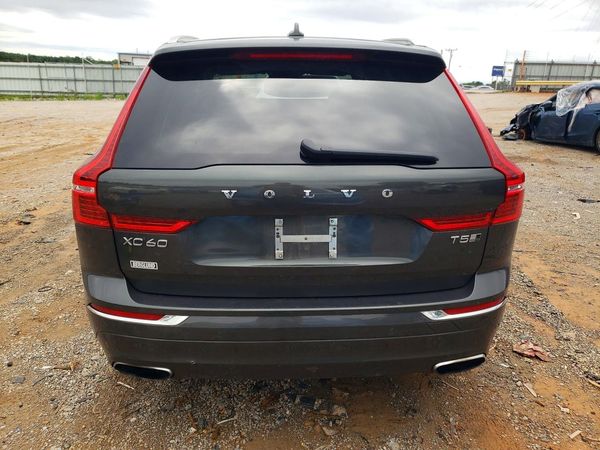2020 VOLVO XC60