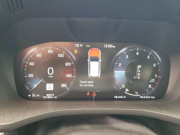 2020 VOLVO XC60