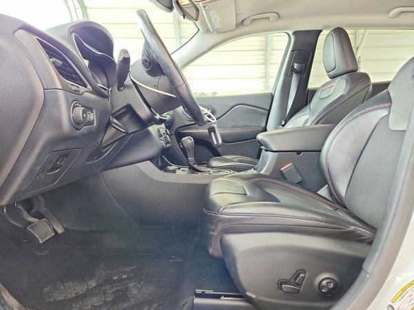2020 JEEP CHEROKEE