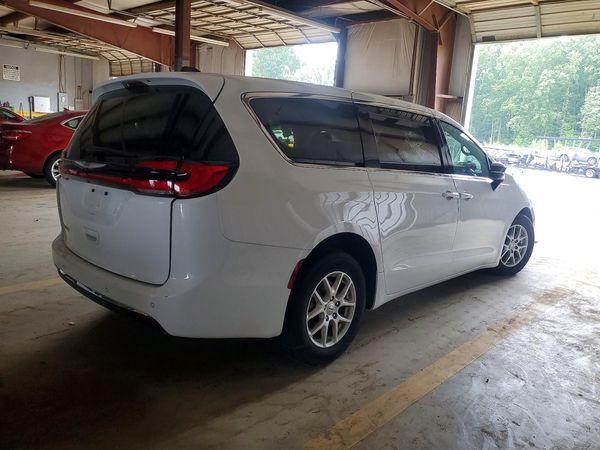 2024 CHRYSLER PACIFICA Touring L — PSRA