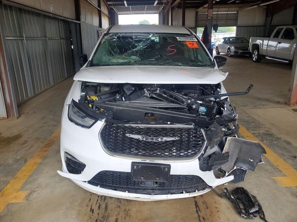 2024 CHRYSLER PACIFICA Touring L — DIRF