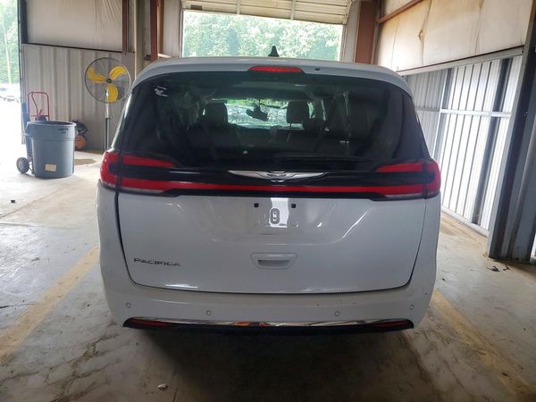 2024 CHRYSLER PACIFICA Touring L — DIRR