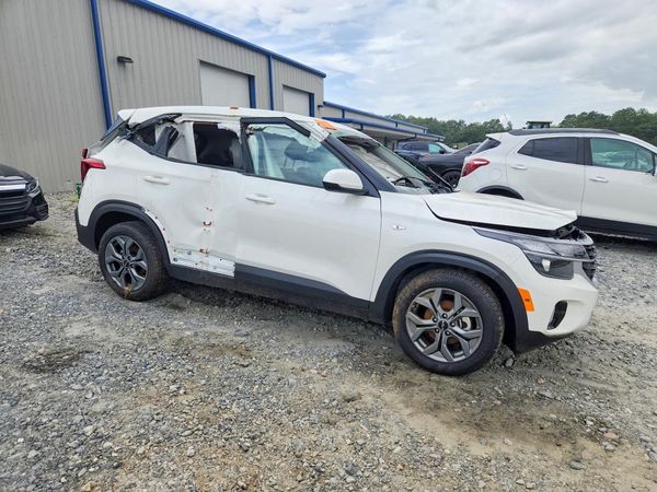 2026 KIA SELTOS LX