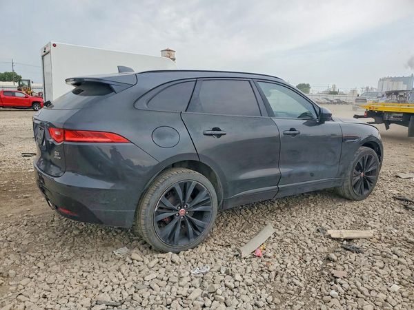 2017 JAGUAR F-PACE S