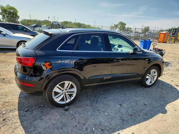 2018 AUDI Q3