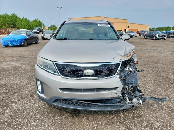 2014 KIA SORENTO