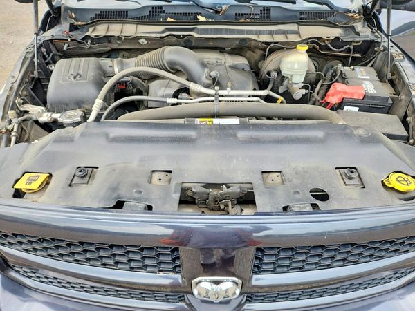 2016 RAM 1500 ST CREW CAB 4X4