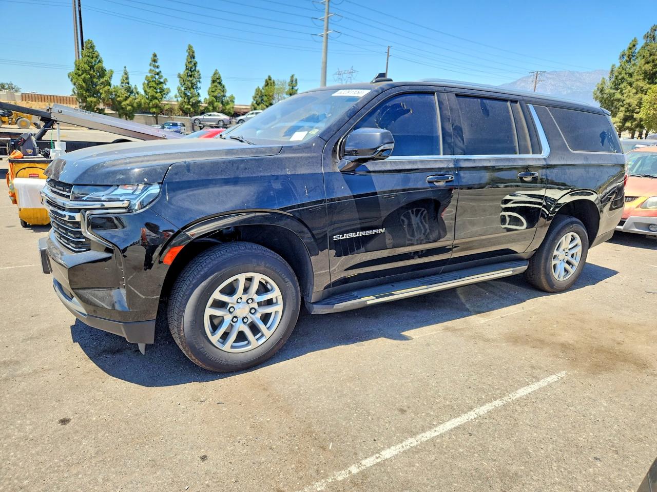 2023 CHEVROLET SUBURBAN LT