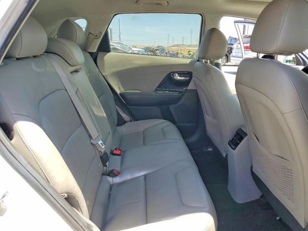 2017 KIA NIRO Touring / Touring Tech
