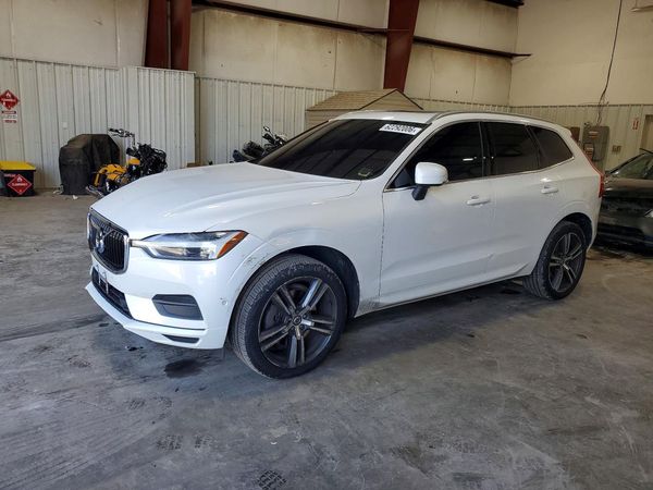 2019 VOLVO XC60 Momentum