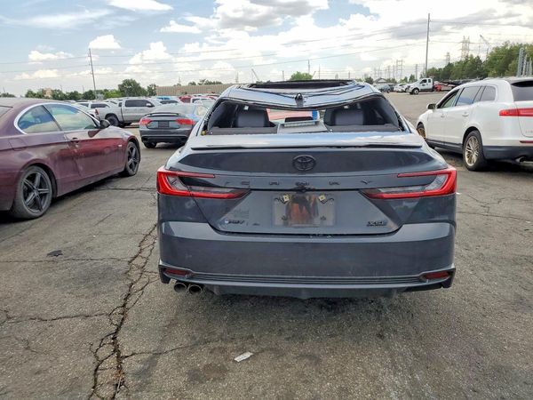 2025 TOYOTA CAMRY